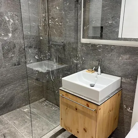 Zum Rota Hus * Arosa